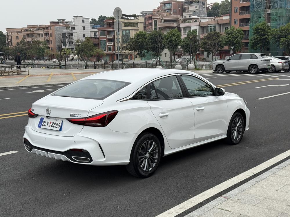 MG MG 5