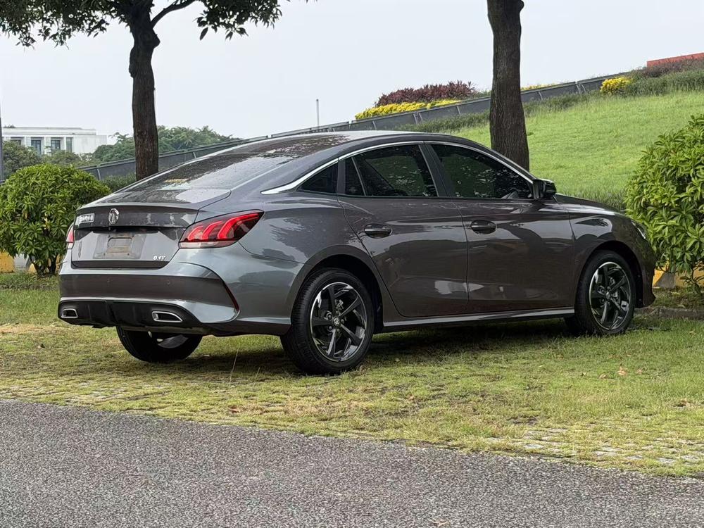 MG MG 5