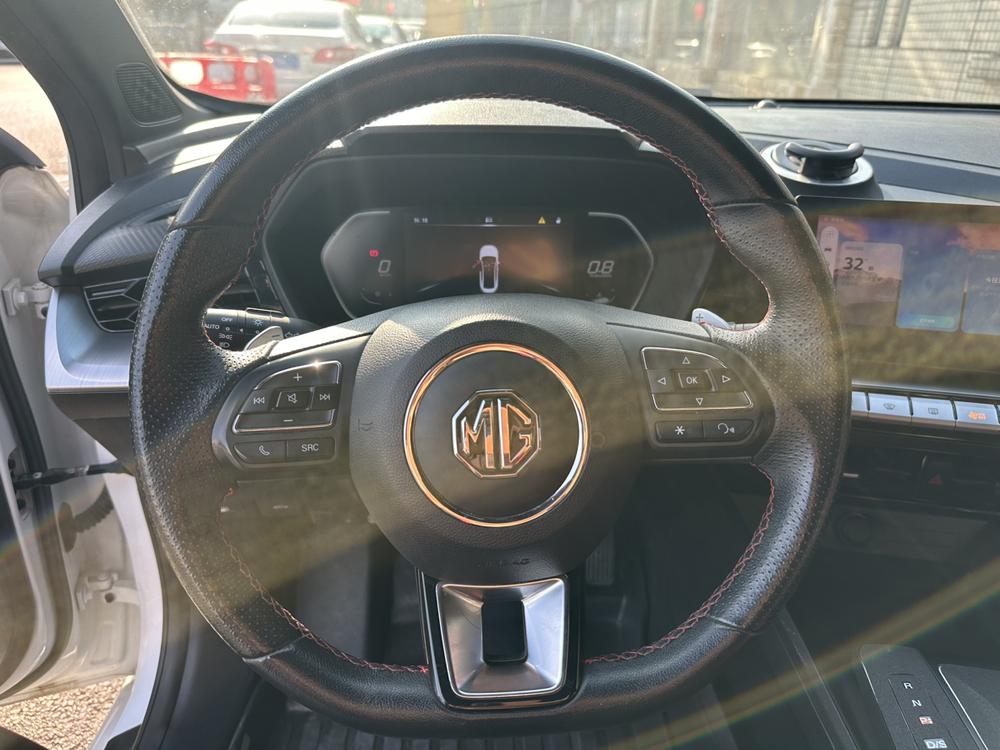 MG MG 5