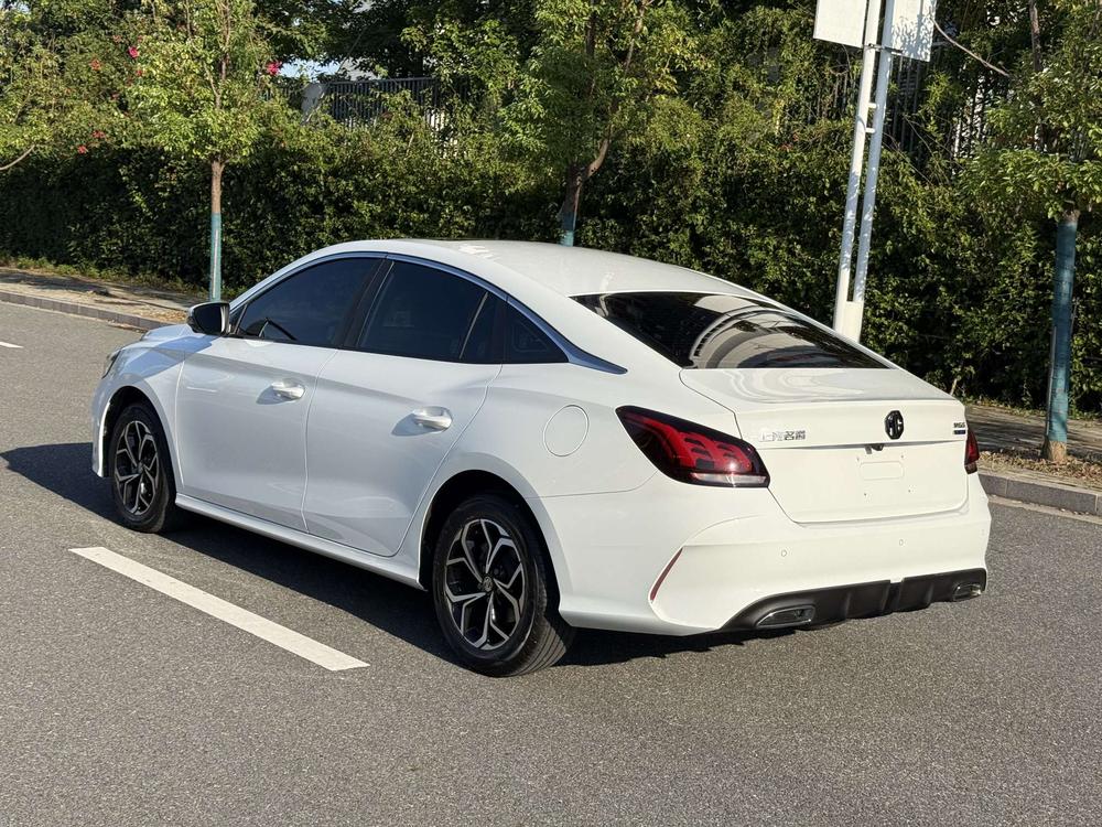 MG MG 5