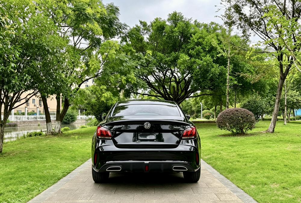 MG MG 5
