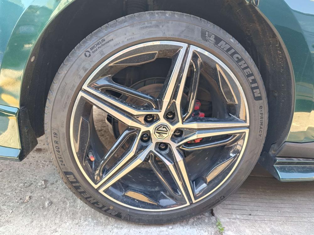 MG MG 7