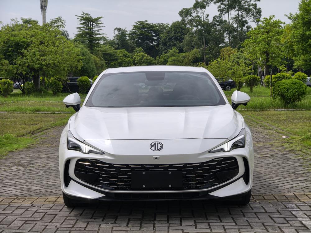 MG MG 7