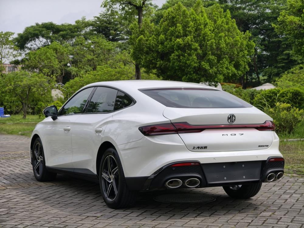 MG MG 7