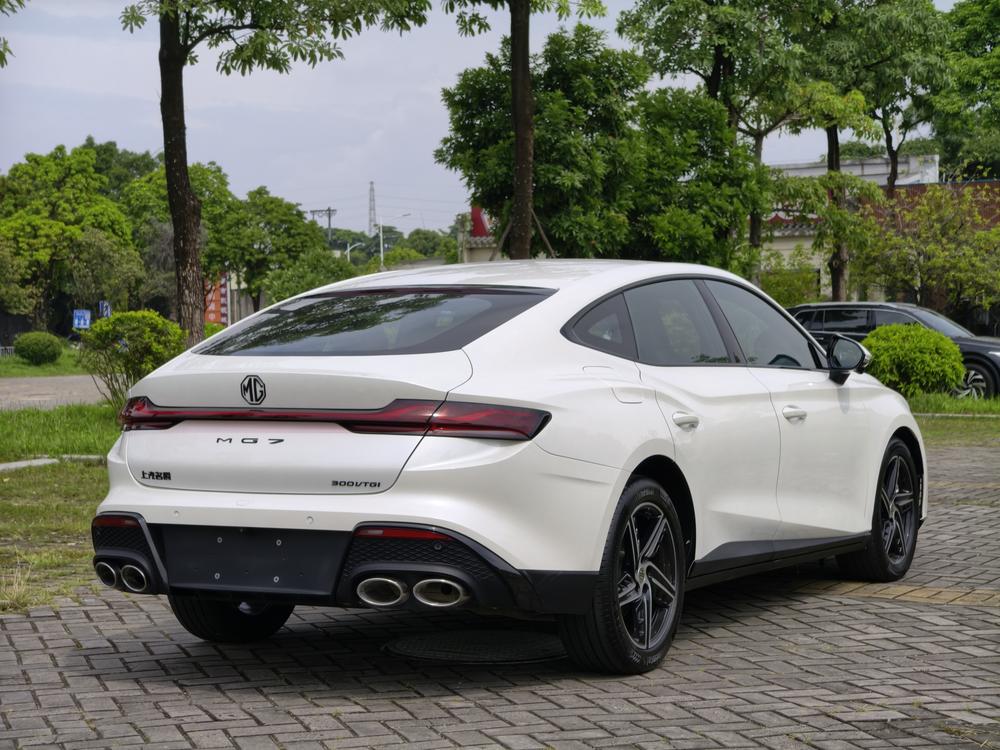 MG MG 7