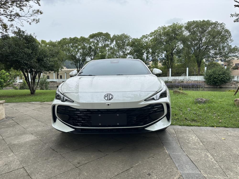 MG MG 7