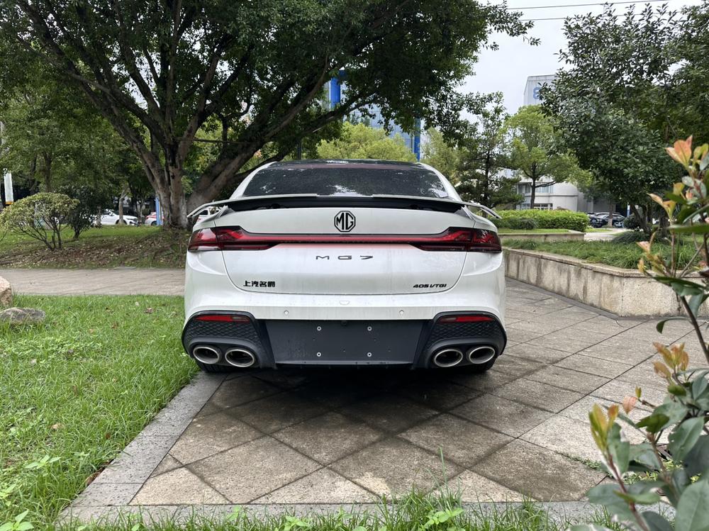 MG MG 7