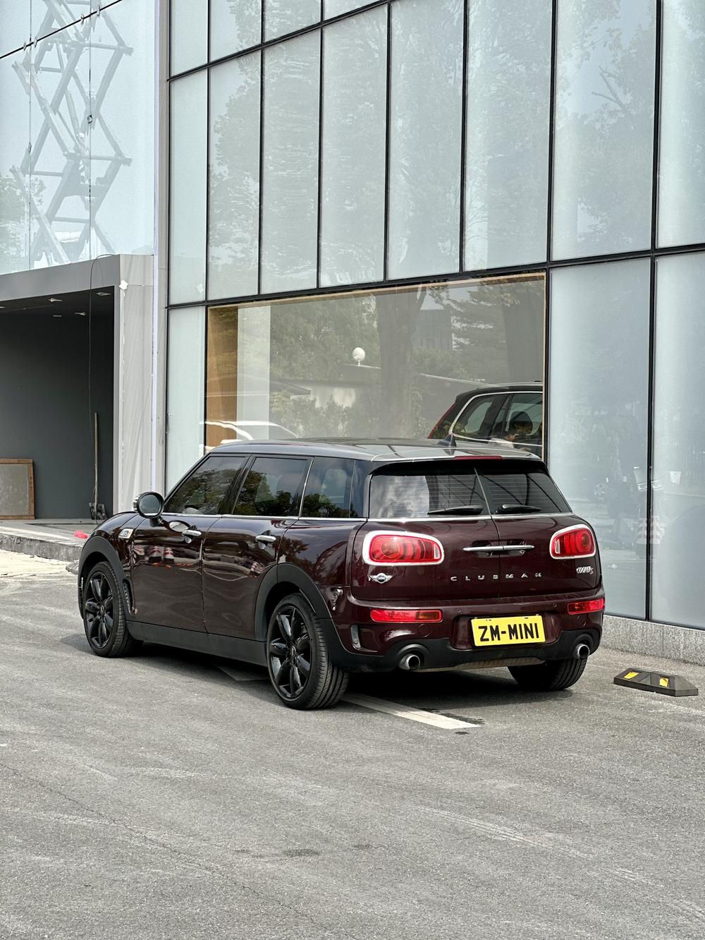 MINI MINI CLUBMAN