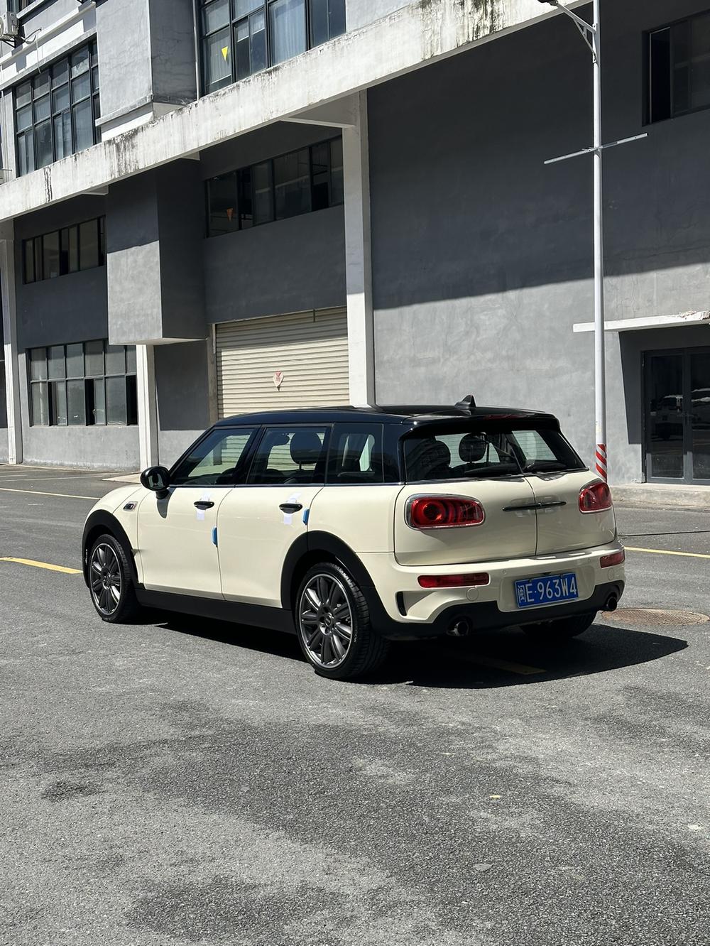 MINI MINI CLUBMAN