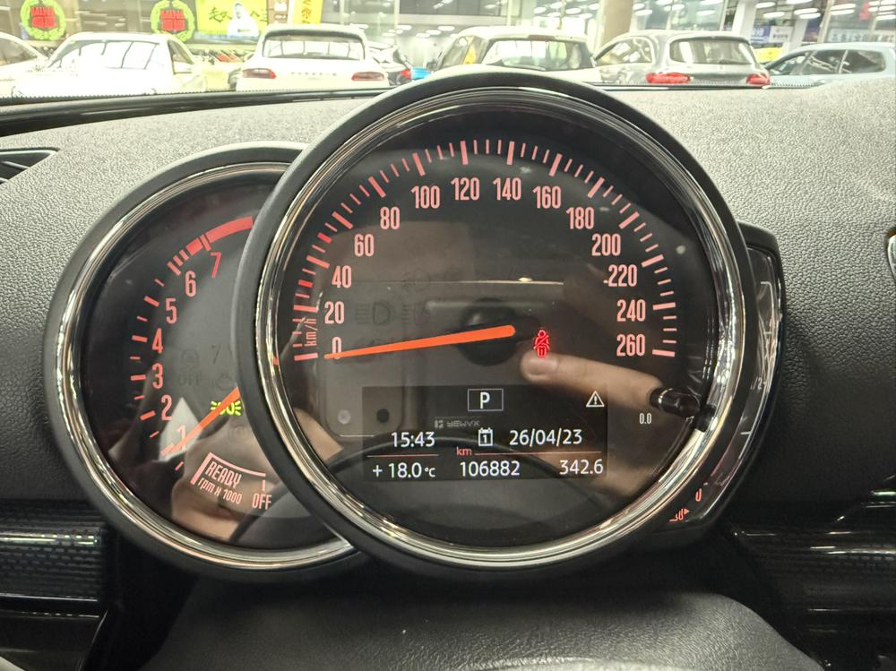 MINI MINI CLUBMAN