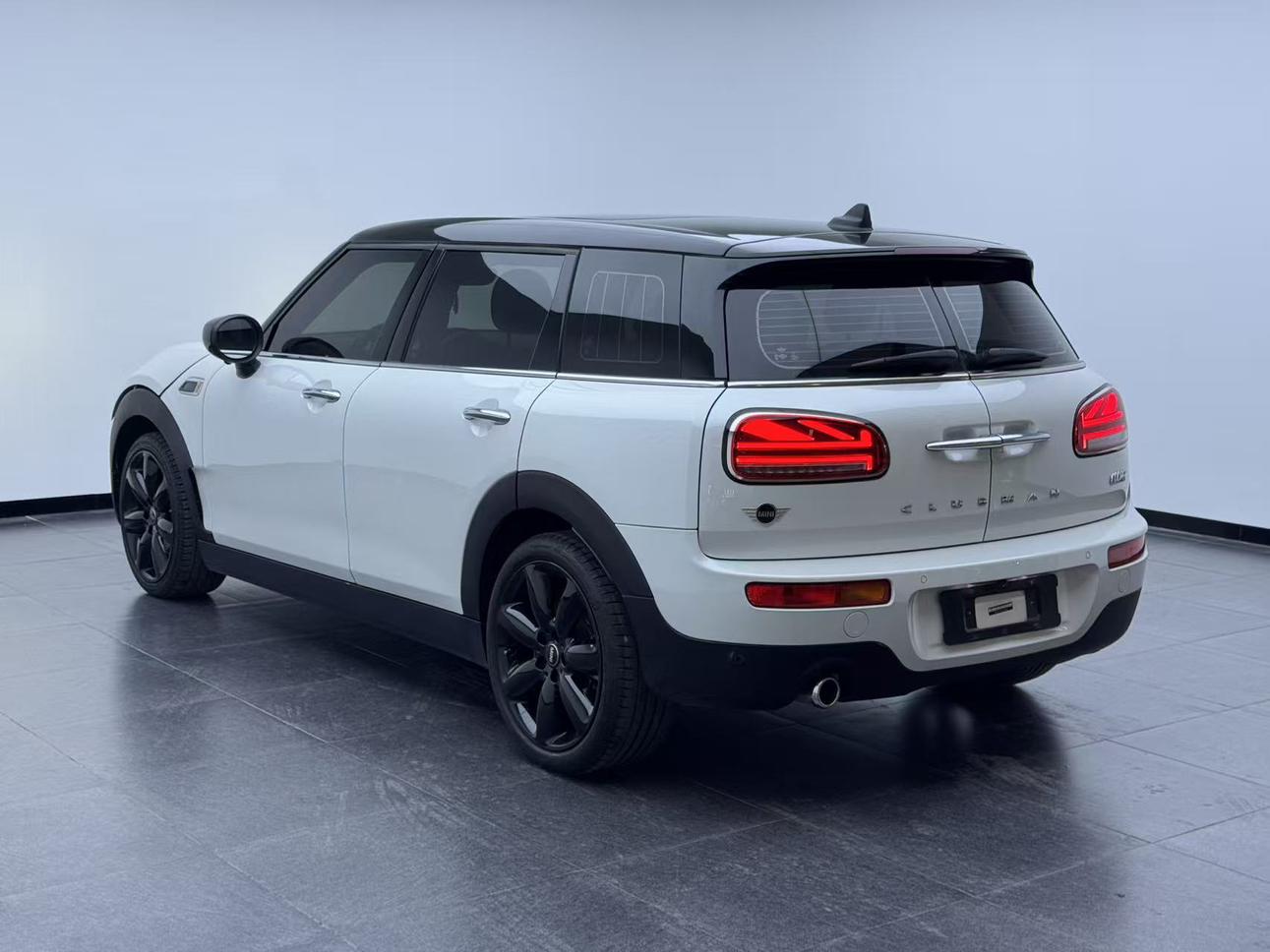 MINI MINI CLUBMAN