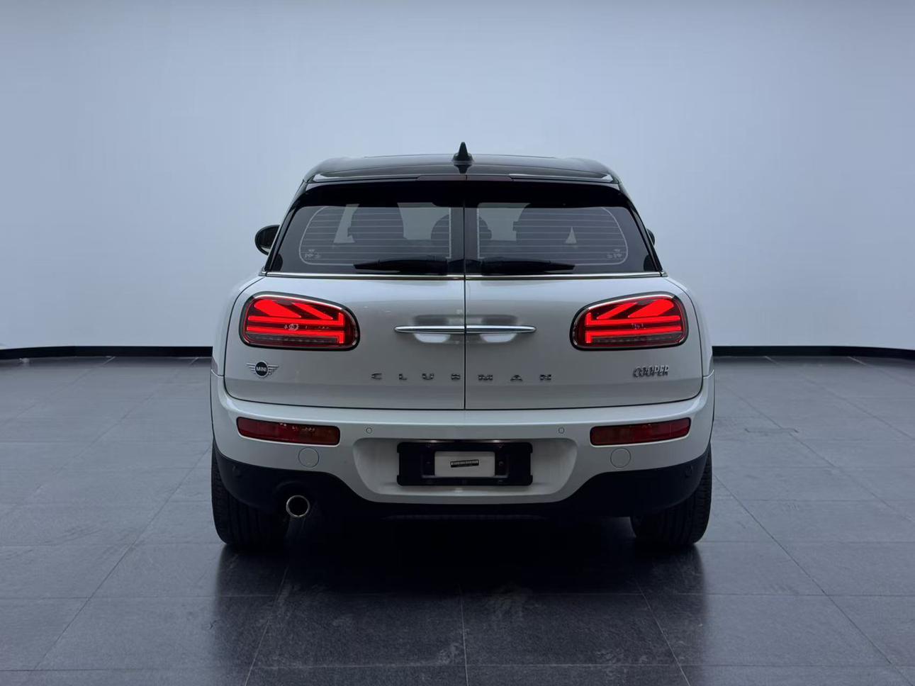 MINI MINI CLUBMAN