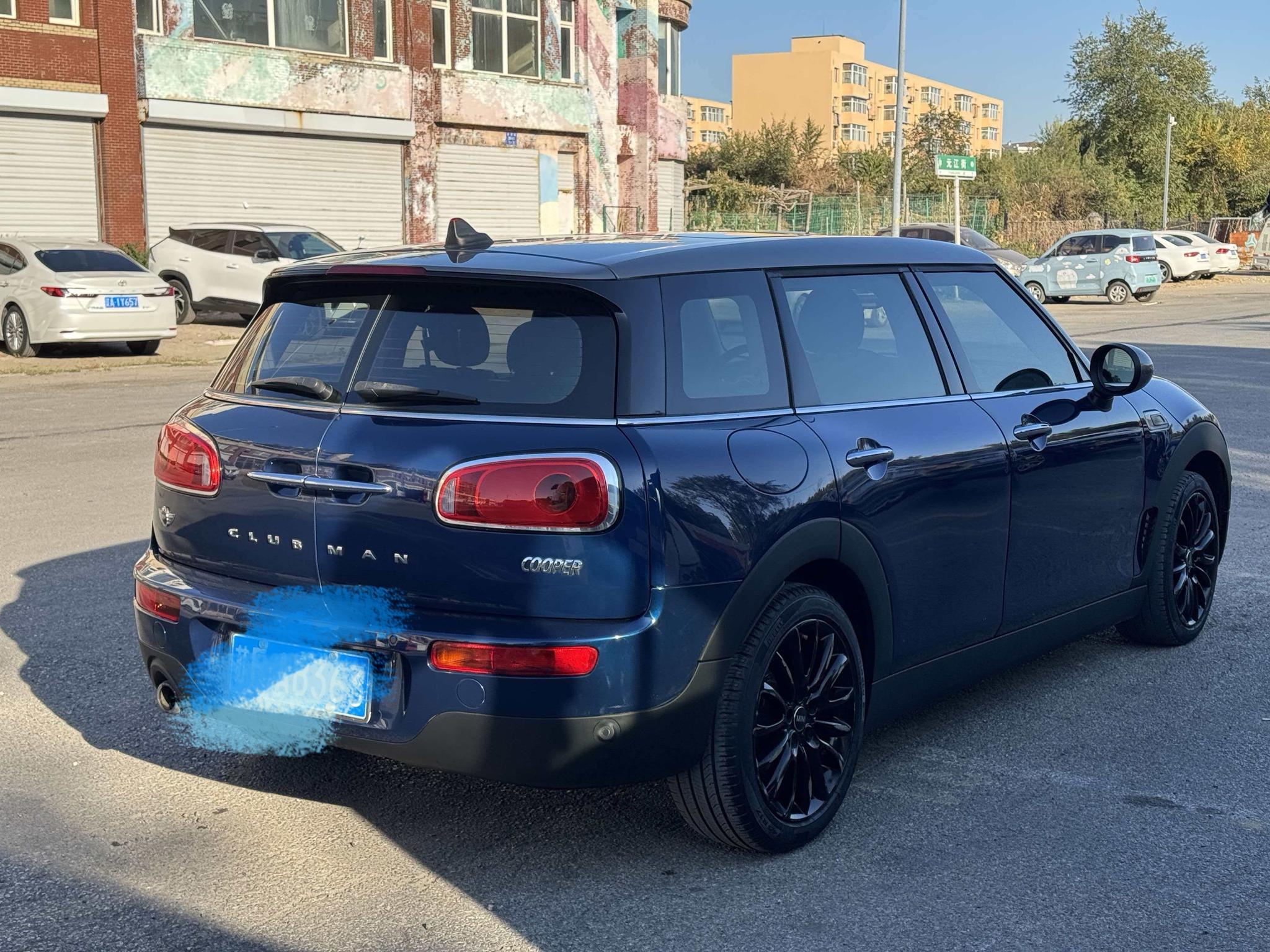 MINI MINI CLUBMAN