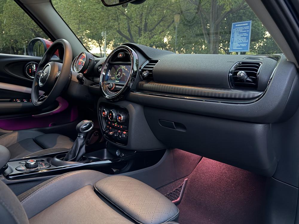MINI MINI CLUBMAN