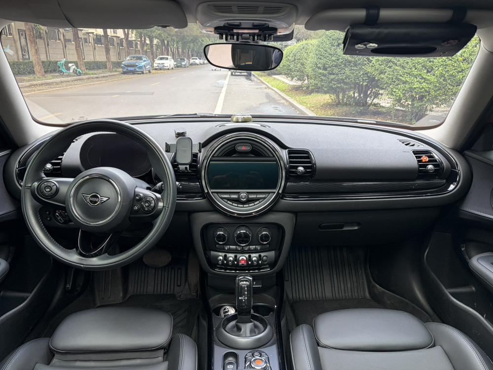 MINI MINI CLUBMAN