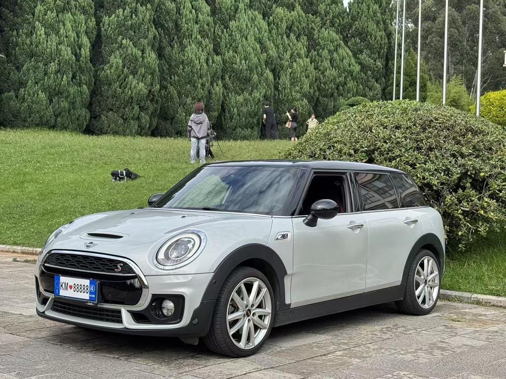 MINI MINI CLUBMAN