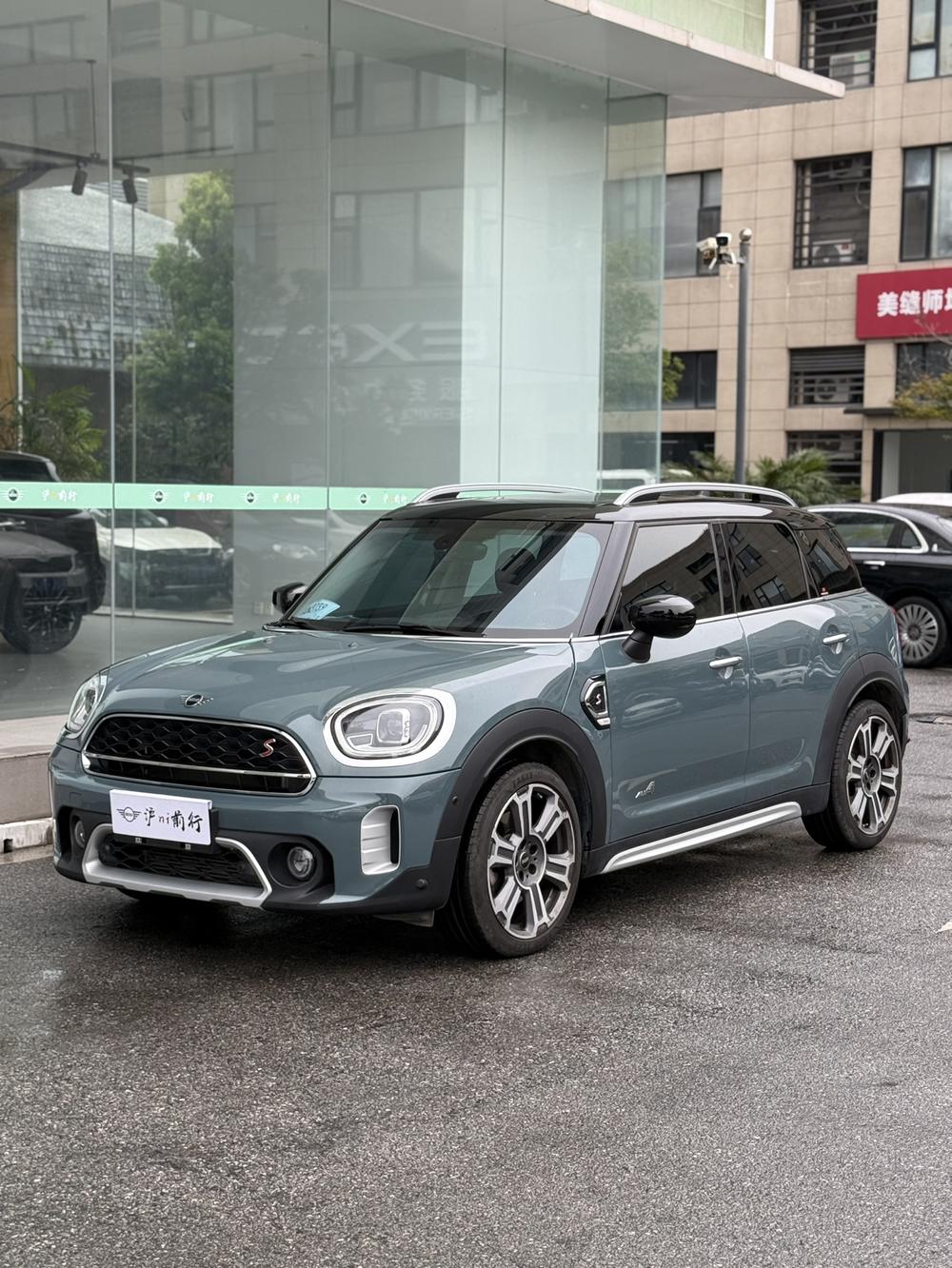 MINI MINI COUNTRYMAN