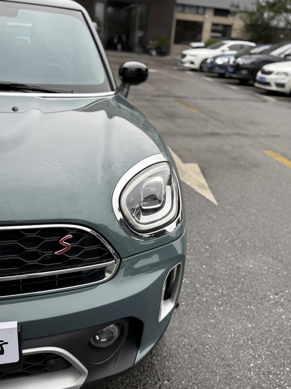MINI MINI COUNTRYMAN