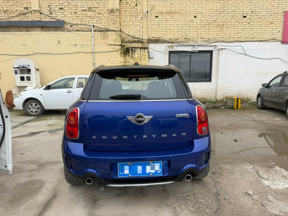 MINI MINI COUNTRYMAN