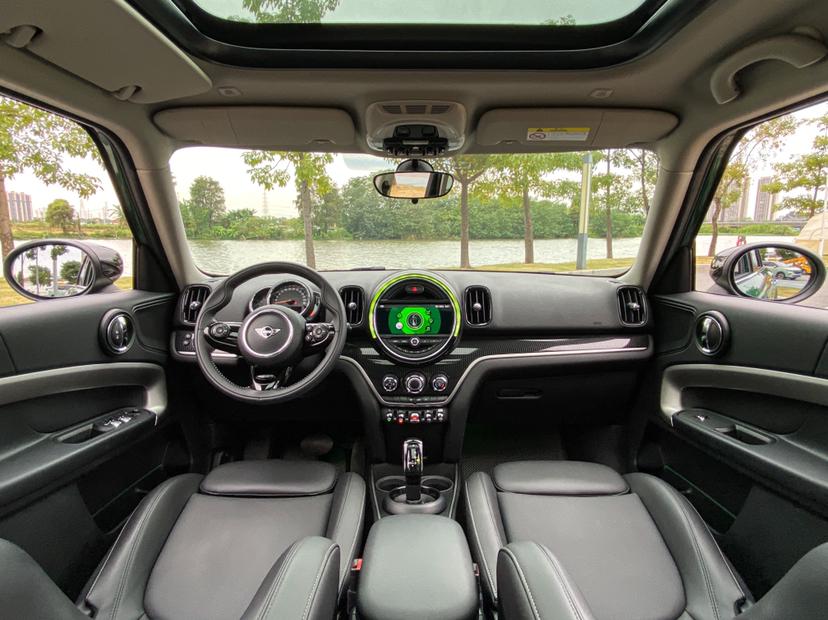 MINI MINI COUNTRYMAN