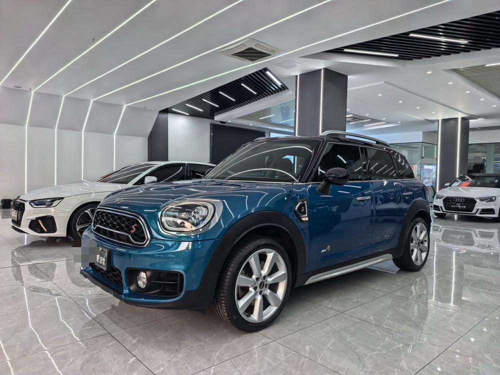 MINI MINI COUNTRYMAN