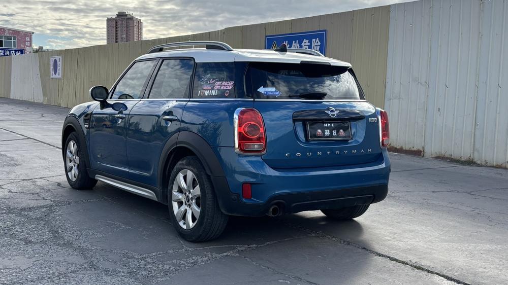 MINI MINI COUNTRYMAN
