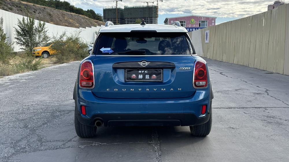 MINI MINI COUNTRYMAN