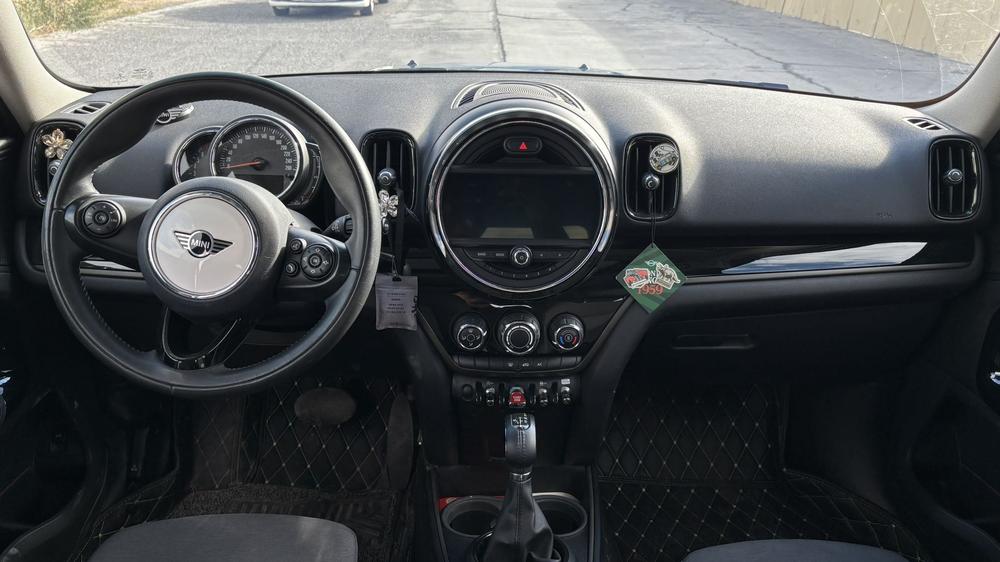 MINI MINI COUNTRYMAN