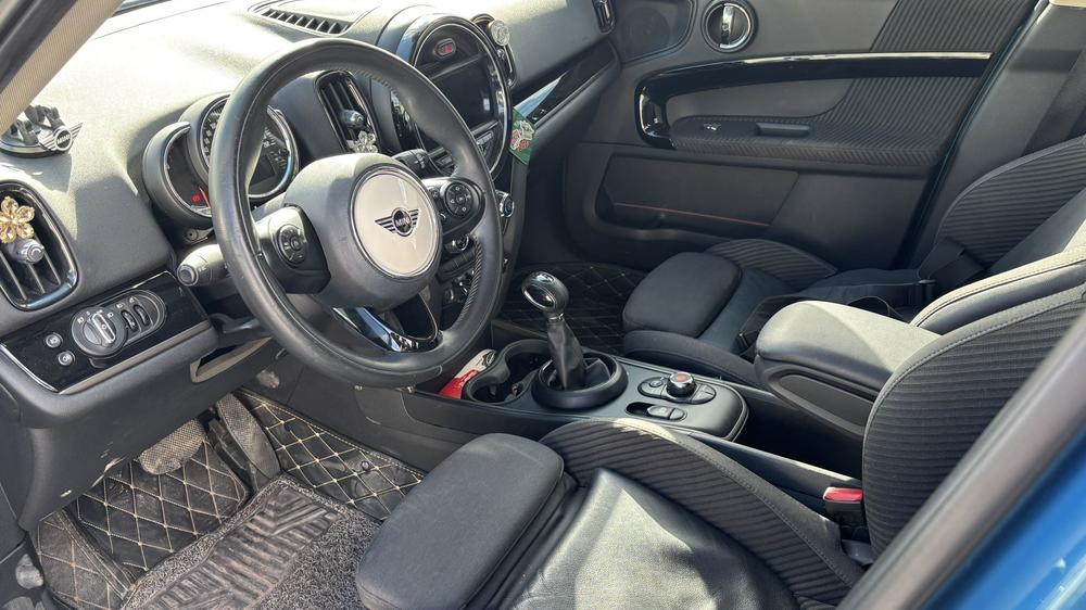MINI MINI COUNTRYMAN