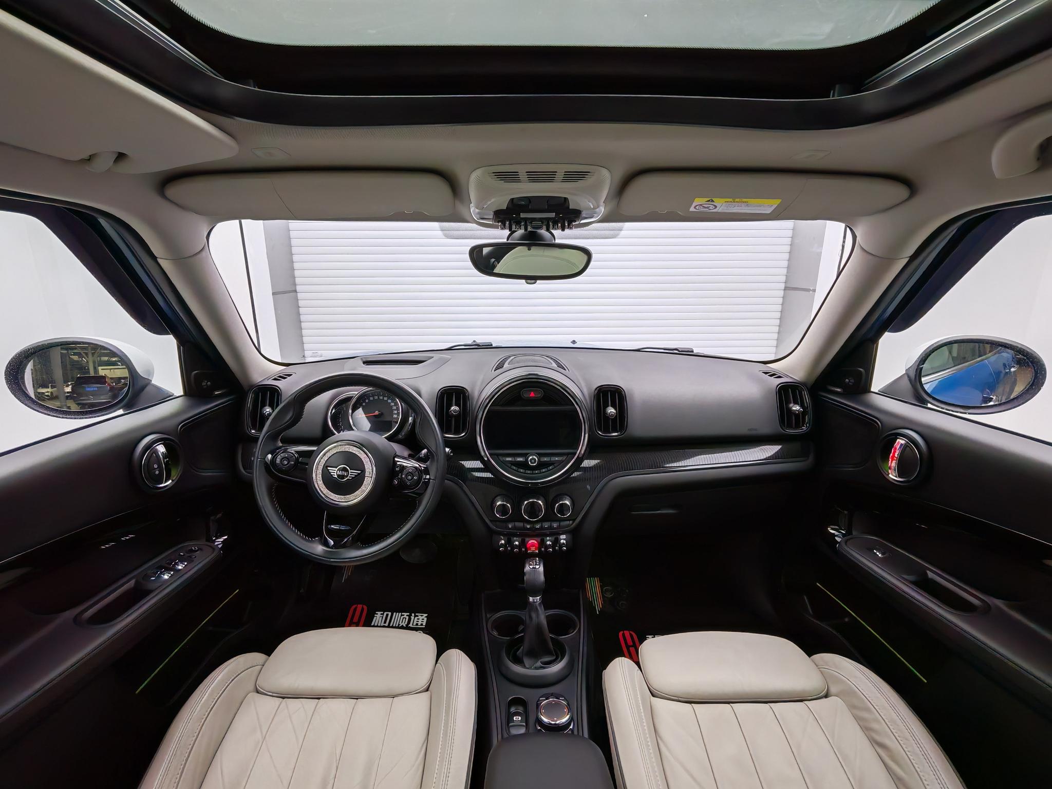 MINI MINI COUNTRYMAN