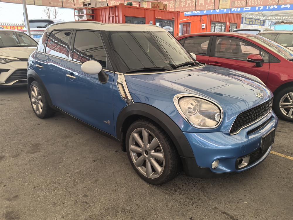 MINI MINI COUNTRYMAN