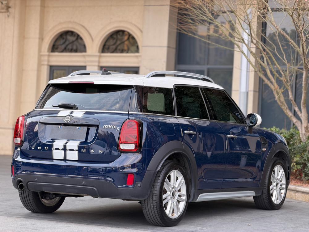 MINI MINI COUNTRYMAN