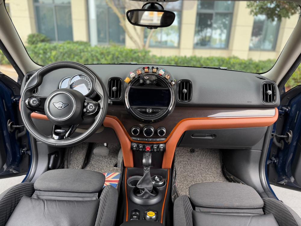MINI MINI COUNTRYMAN