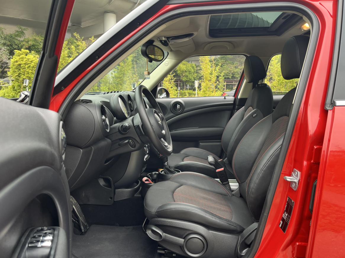 MINI MINI COUNTRYMAN