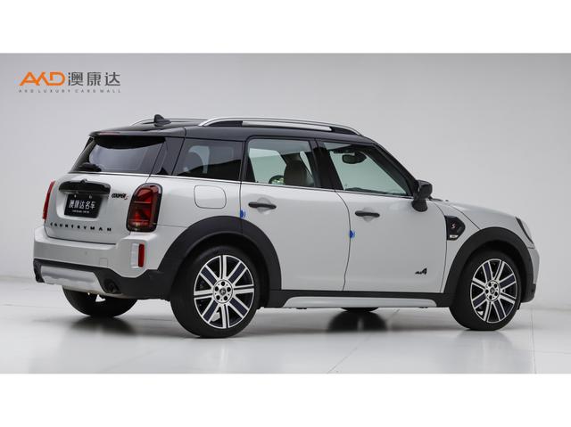 MINI MINI COUNTRYMAN