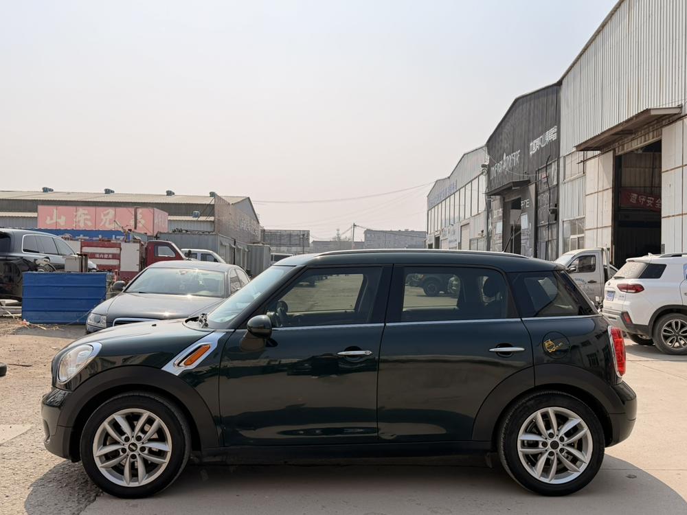 MINI MINI COUNTRYMAN