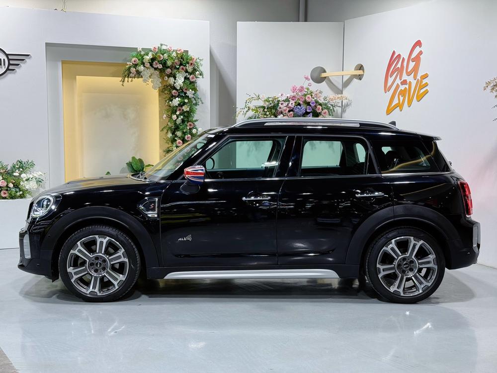 MINI MINI COUNTRYMAN