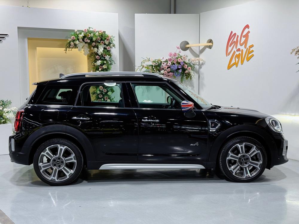 MINI MINI COUNTRYMAN