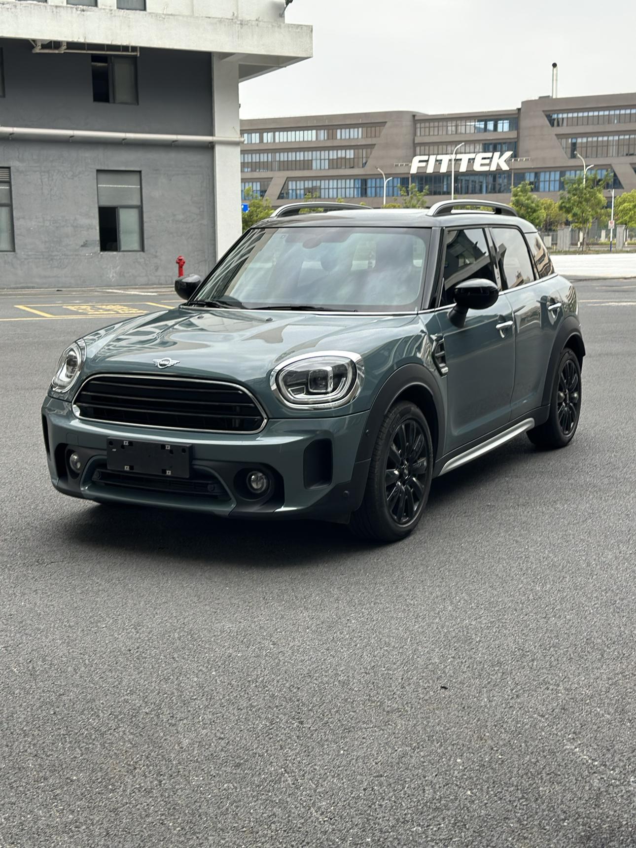 MINI MINI COUNTRYMAN