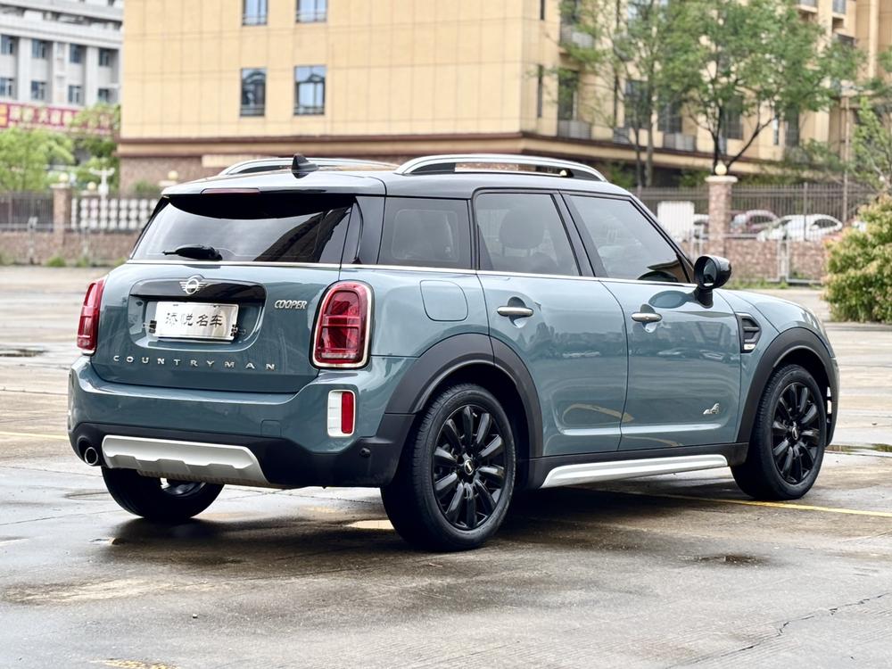 MINI MINI COUNTRYMAN