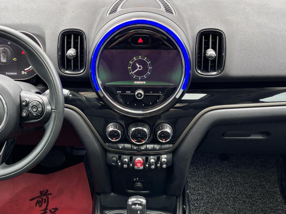 MINI MINI COUNTRYMAN