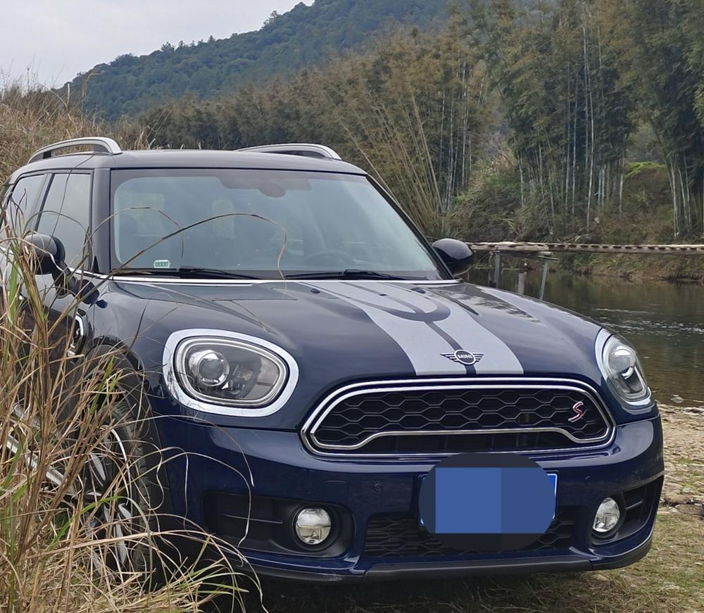 MINI MINI COUNTRYMAN