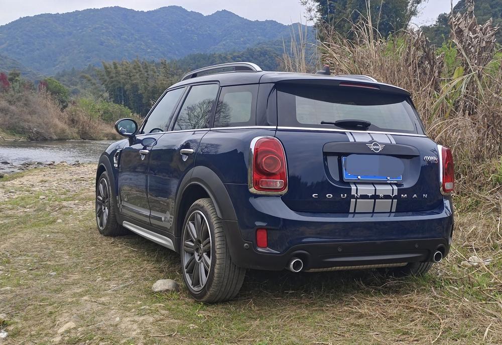 MINI MINI COUNTRYMAN