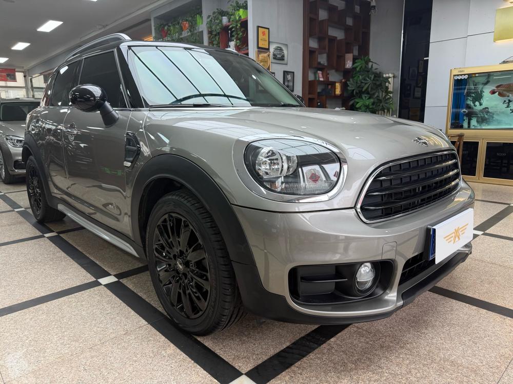 MINI MINI COUNTRYMAN