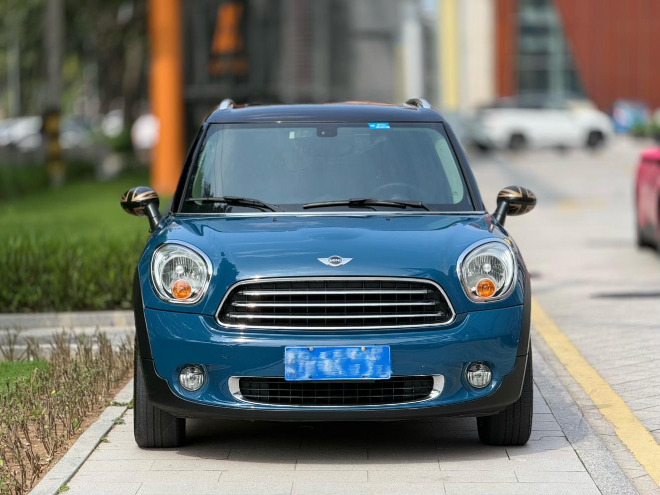 MINI MINI COUNTRYMAN
