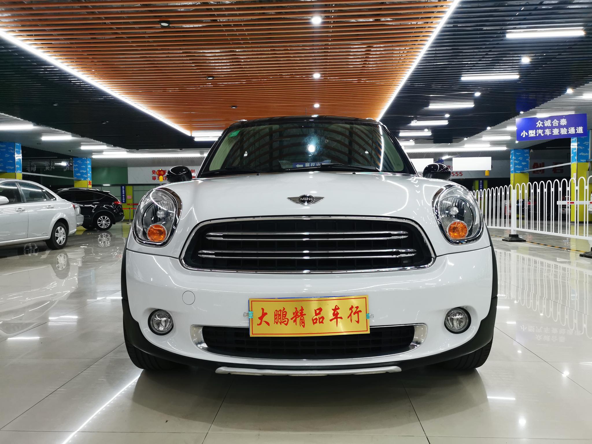 MINI MINI COUNTRYMAN