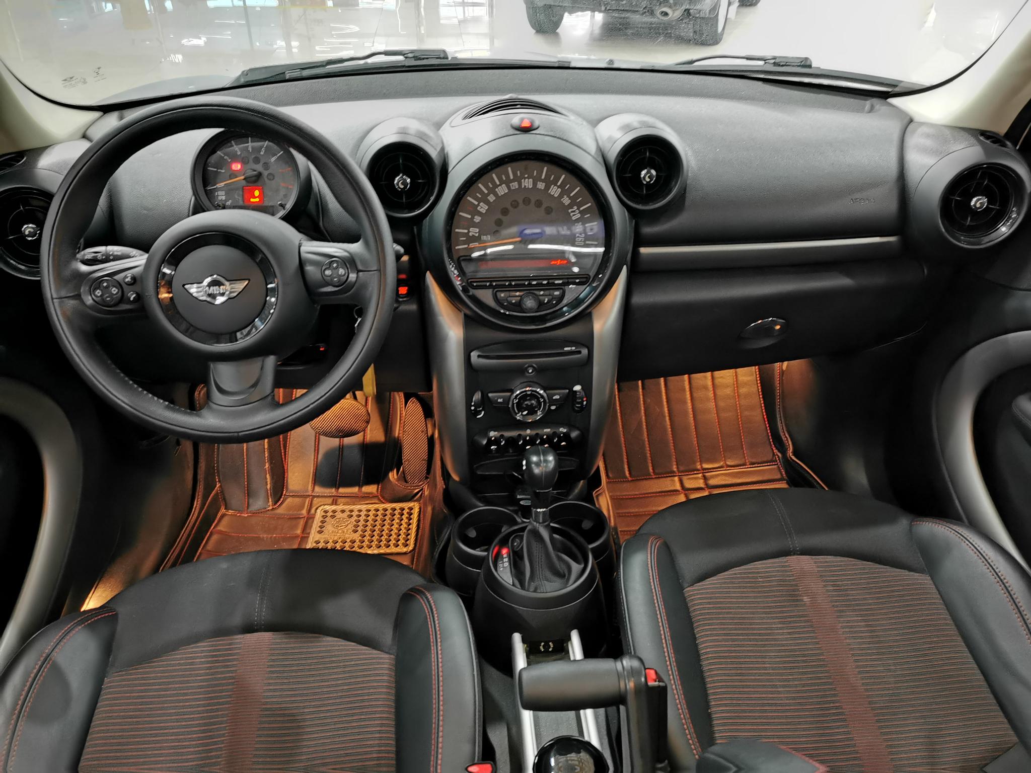 MINI MINI COUNTRYMAN