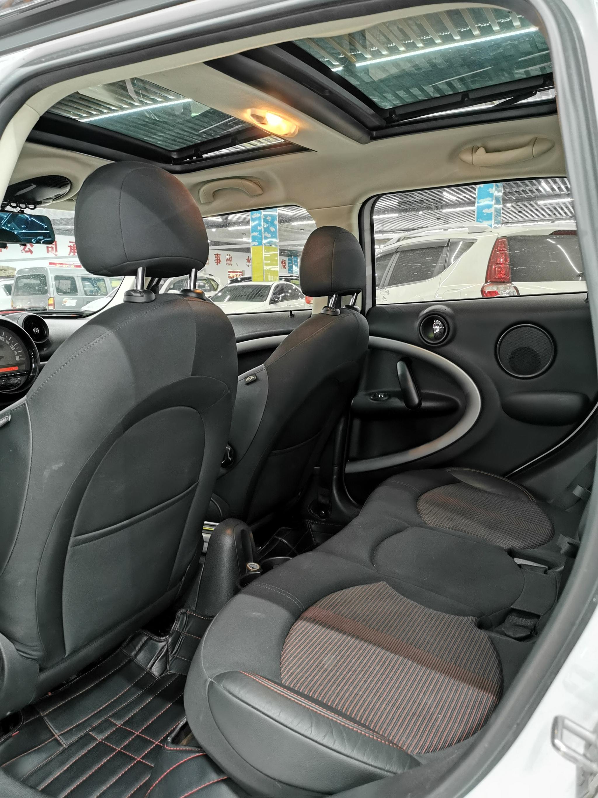 MINI MINI COUNTRYMAN