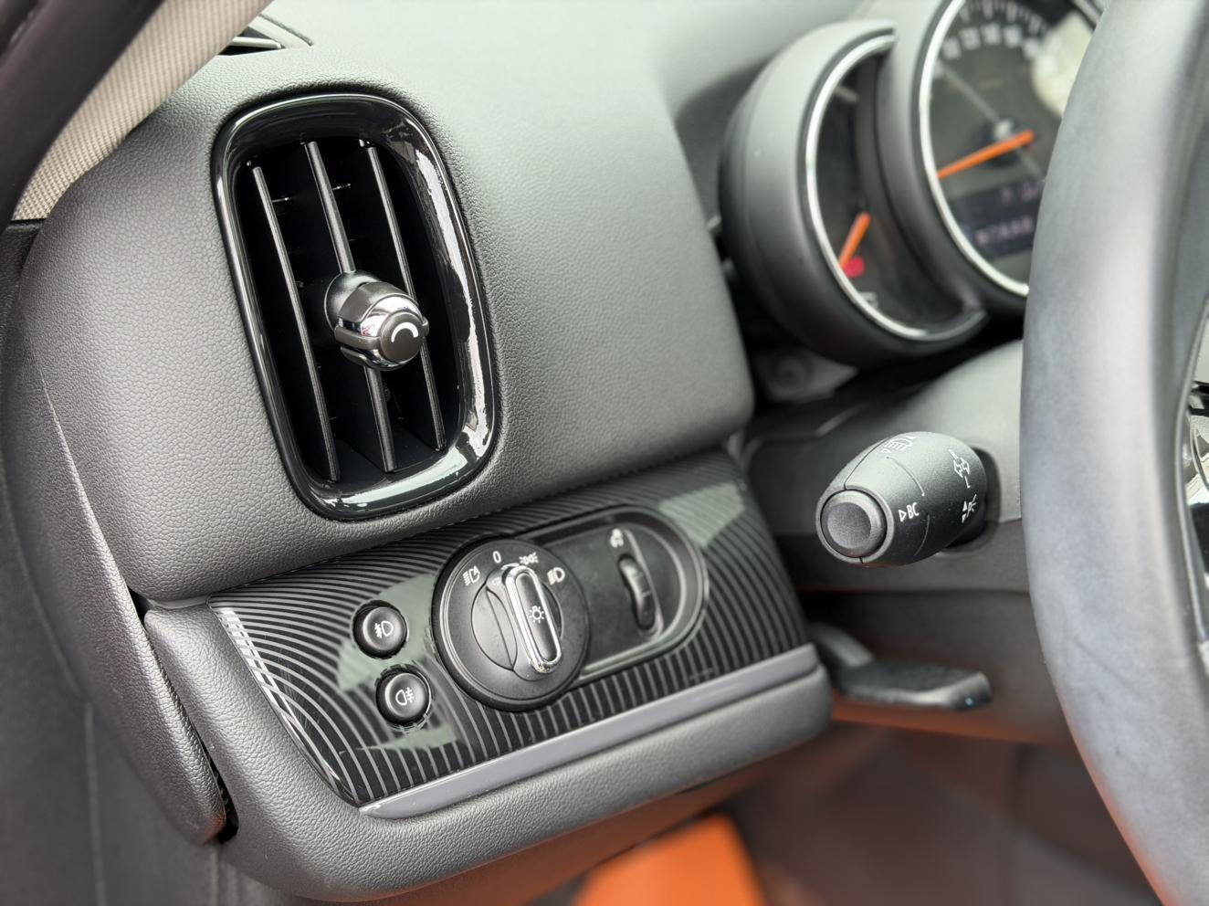 MINI MINI COUNTRYMAN
