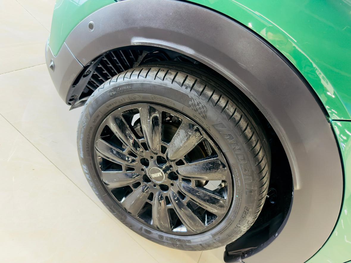 MINI MINI COUNTRYMAN